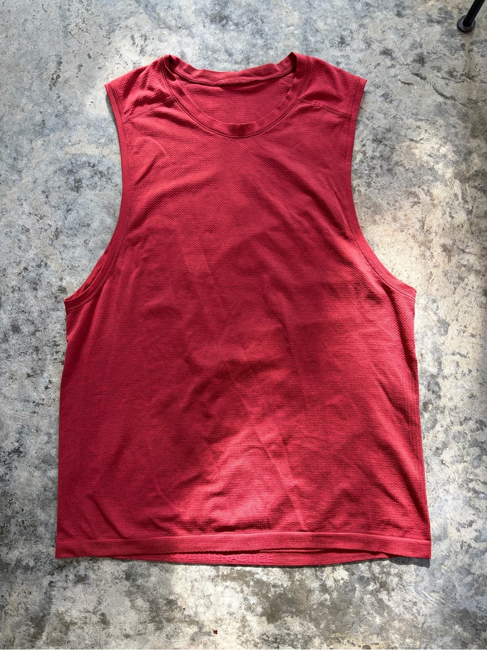 Lululemon Men’s Sleeveless Tank Top - Red